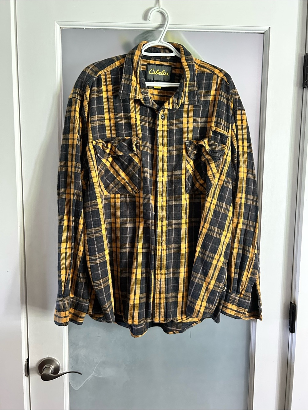 Cabela's Black and Yellow Plaid Button-Up Heavy Flannel Shirt